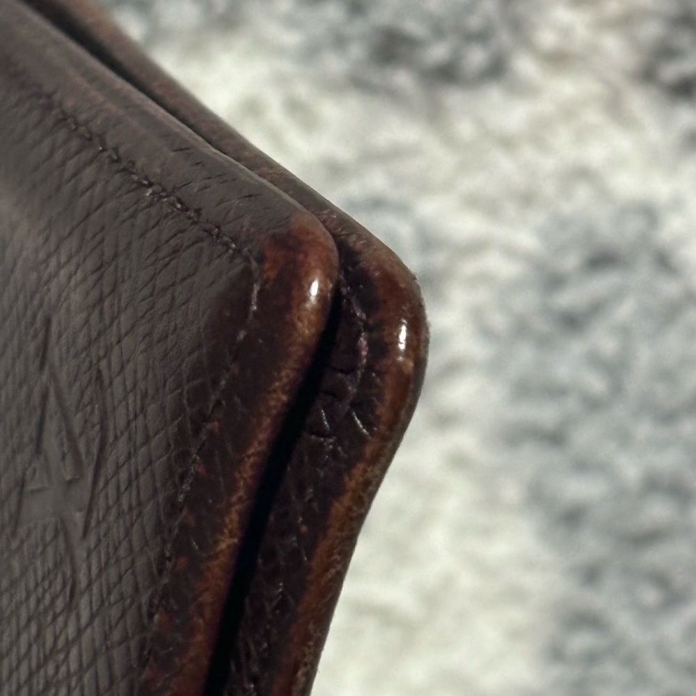 Louis Vuitton men's bifold taiga dark brown leather wallet - Picture 12 of 16